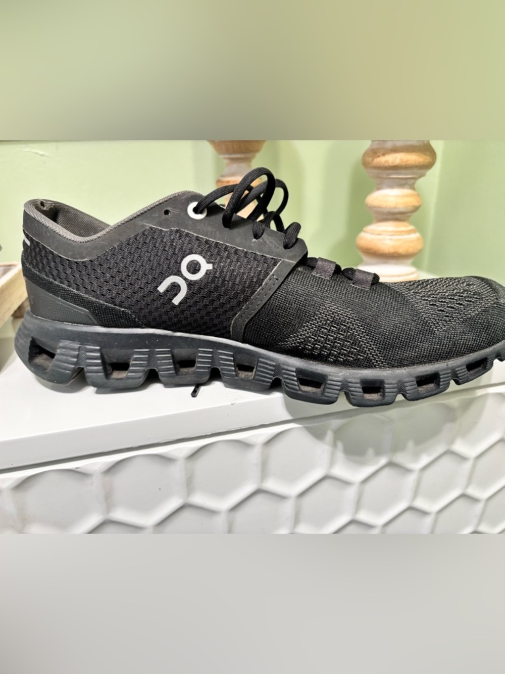 Cloud black healion sneakers